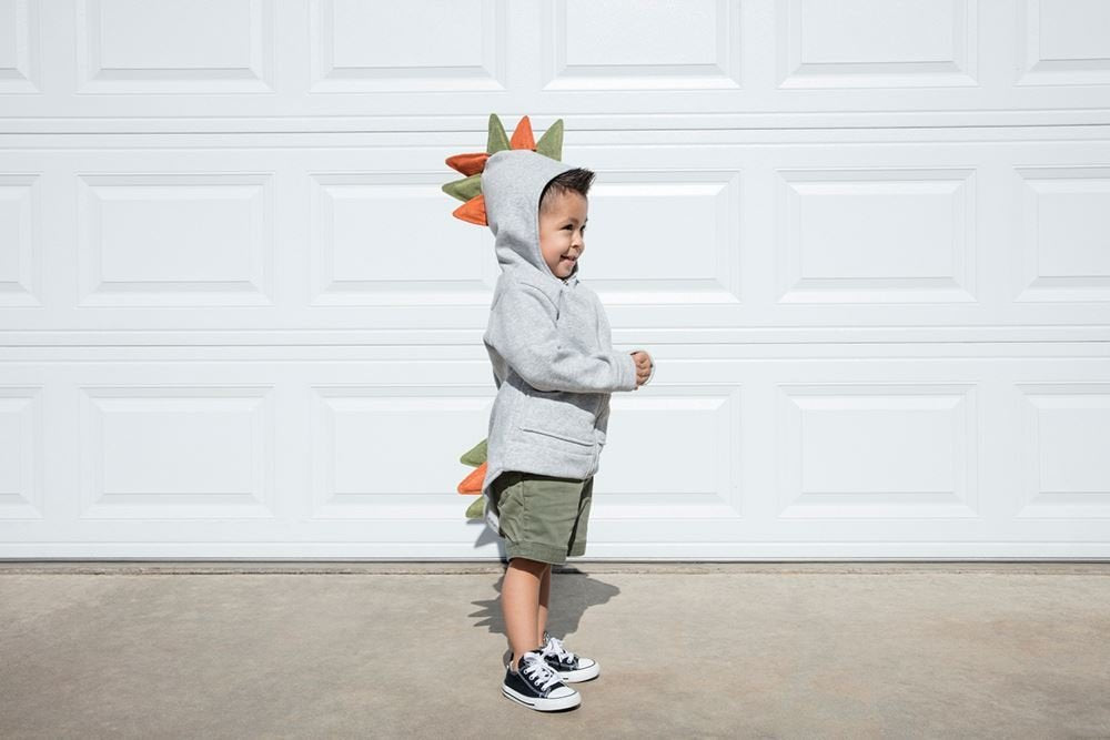 Easy No-Sew Baby Dinosaur Costume